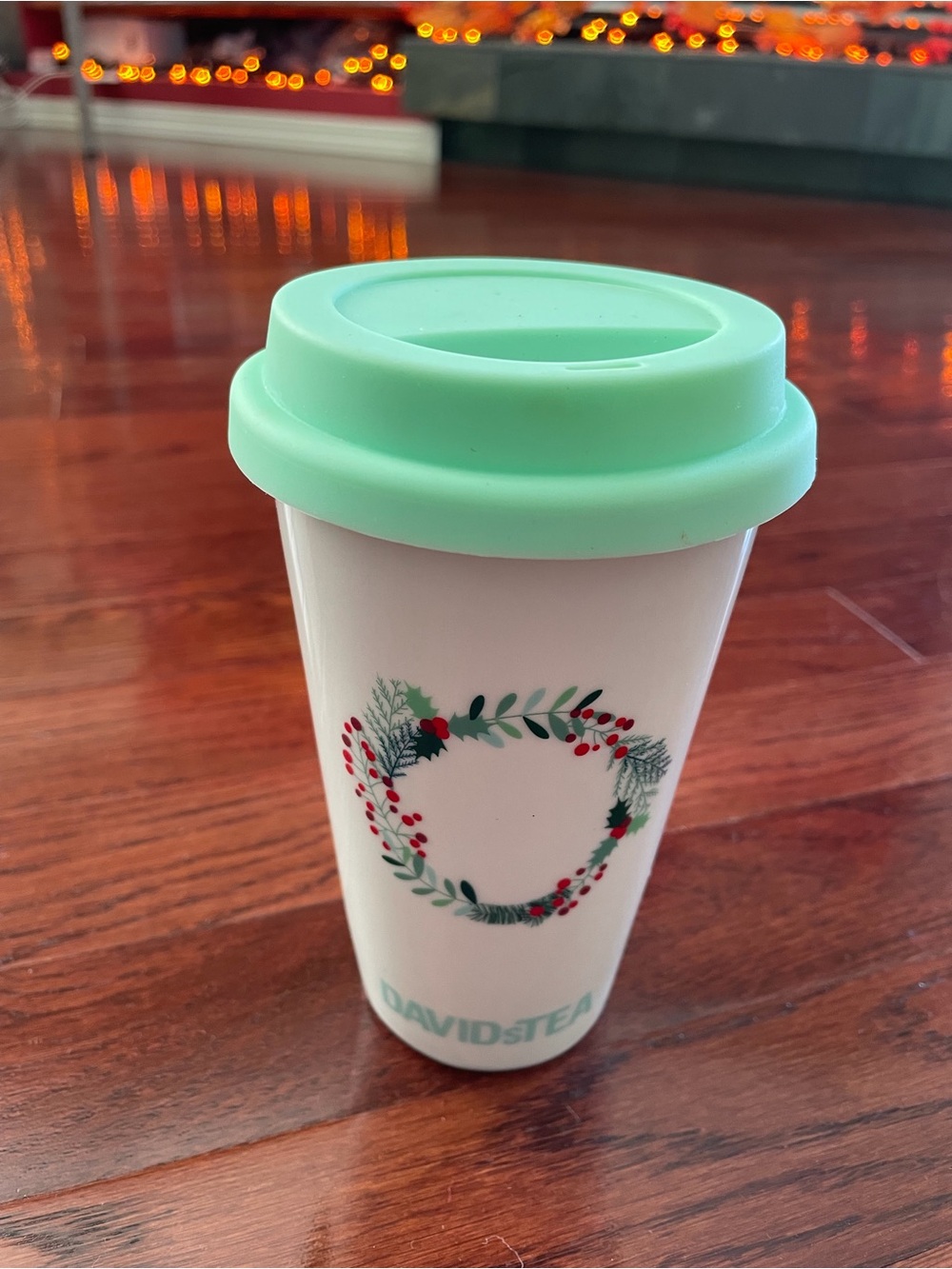 David’s Tea Ceramic Christmas Wreath Tumbler